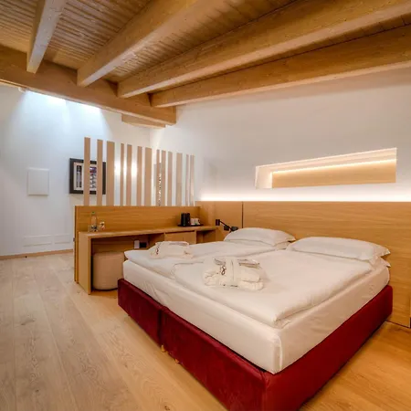Hotel Wine San Carlo - Relais & - Boutique