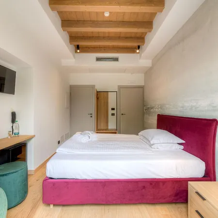 Hotel Wine San Carlo - Relais & - Boutique