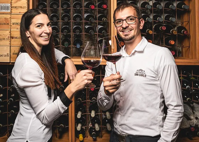 Wine San Carlo - Boutique & - Ristorante ホテル Chiuro